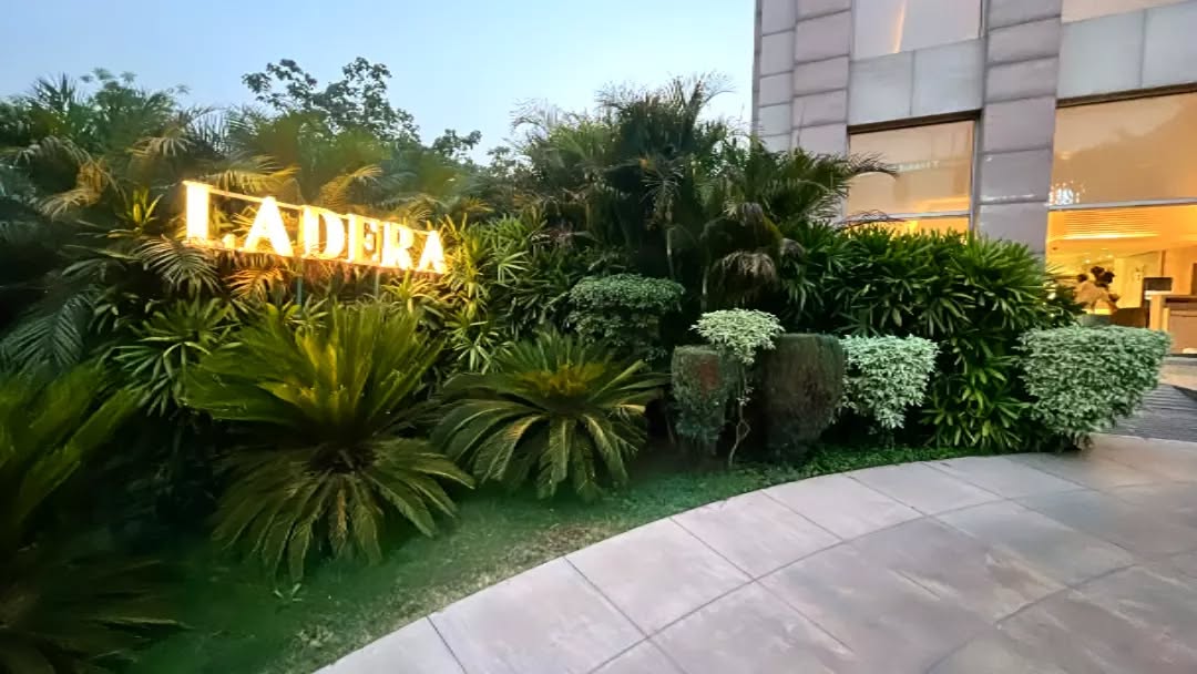 Laderaera photo